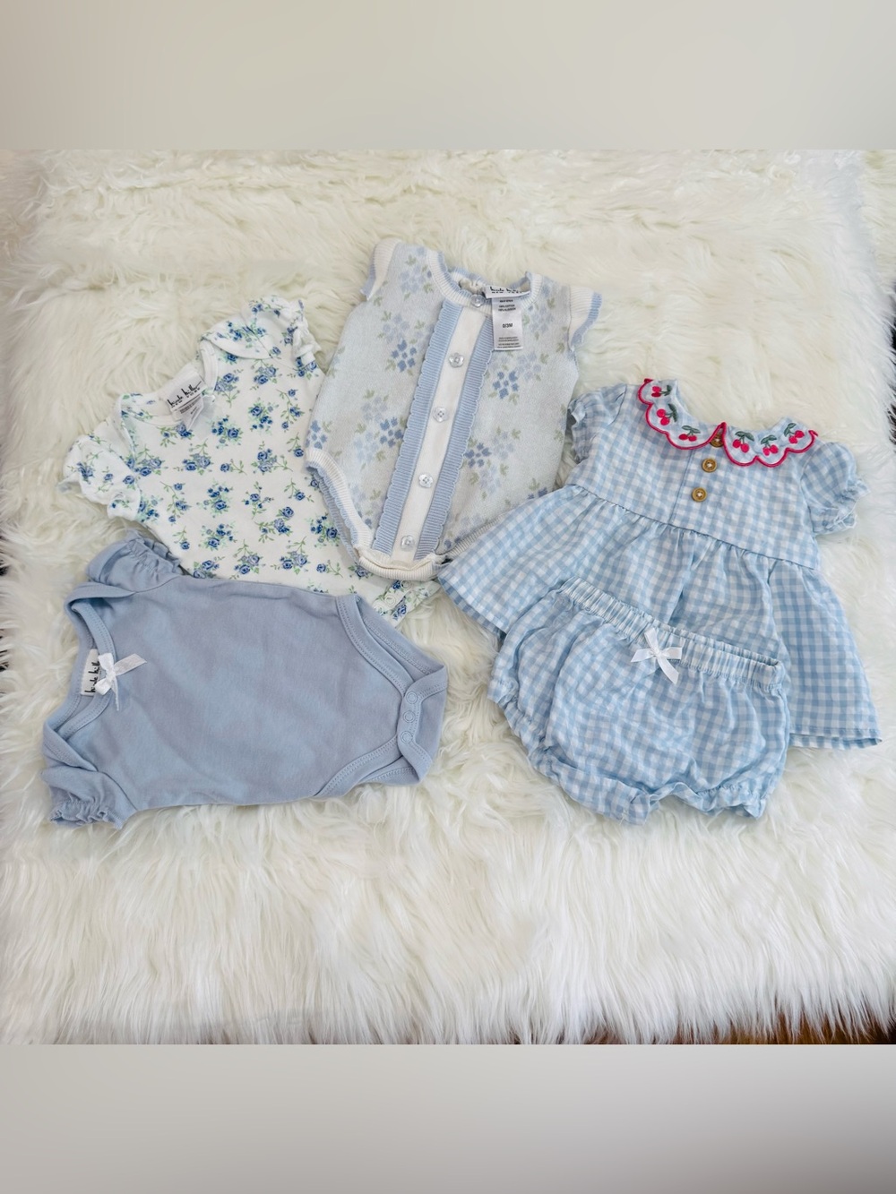 Nicole Miller New York Baby Girl 4-Piece Bundle 0-3 Months .